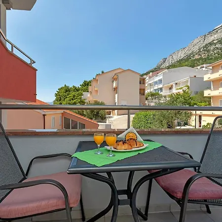 Juric - One Bedroom With Balcony - 4 Apartment *