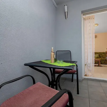 Apartment Juric - One Bedroom With Balcony - 4 Baska Voda